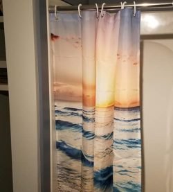 Hibiscus-house-shower