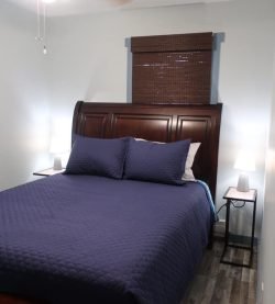 Hibiscus house Queen Bed