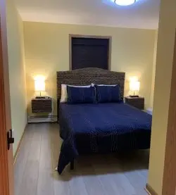 queen bed